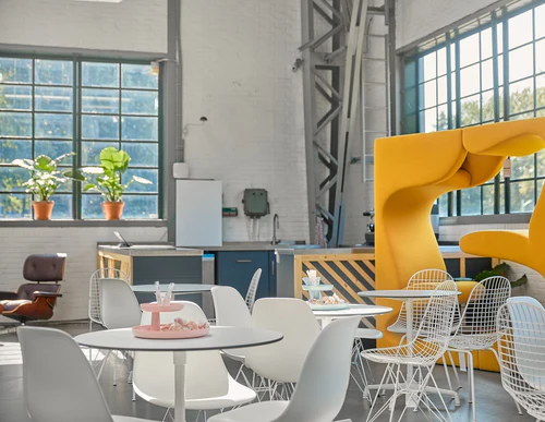Liangjiu Showroom