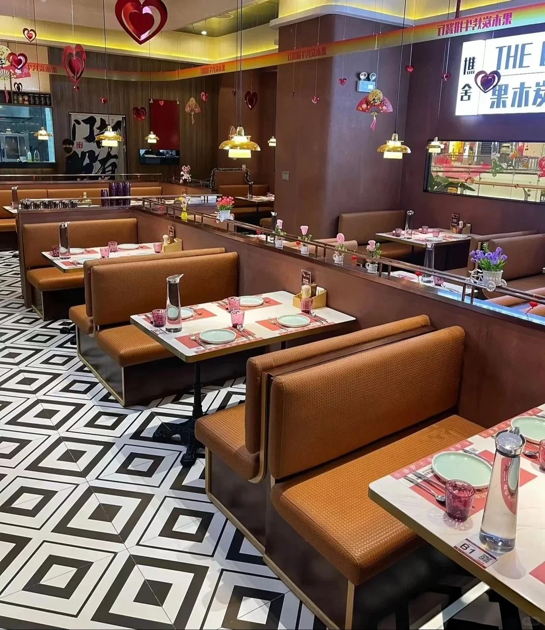 Restaurant Booth Seating Dimensions & Layout Guide