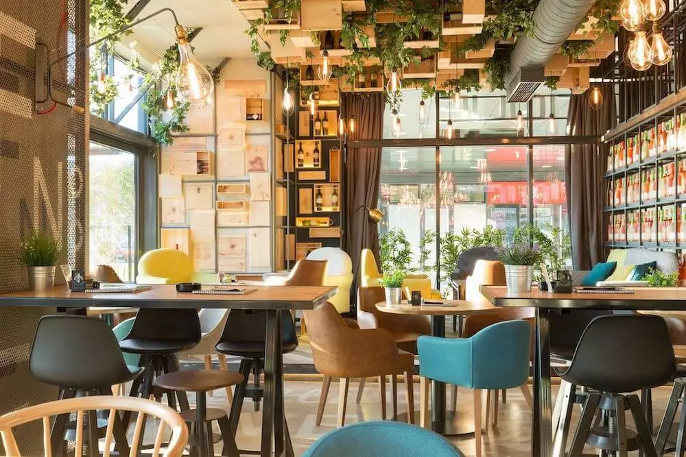 Restaurant Furniture Buying Guide 2026: How to Choose the Right Commercial Furniture Supplier